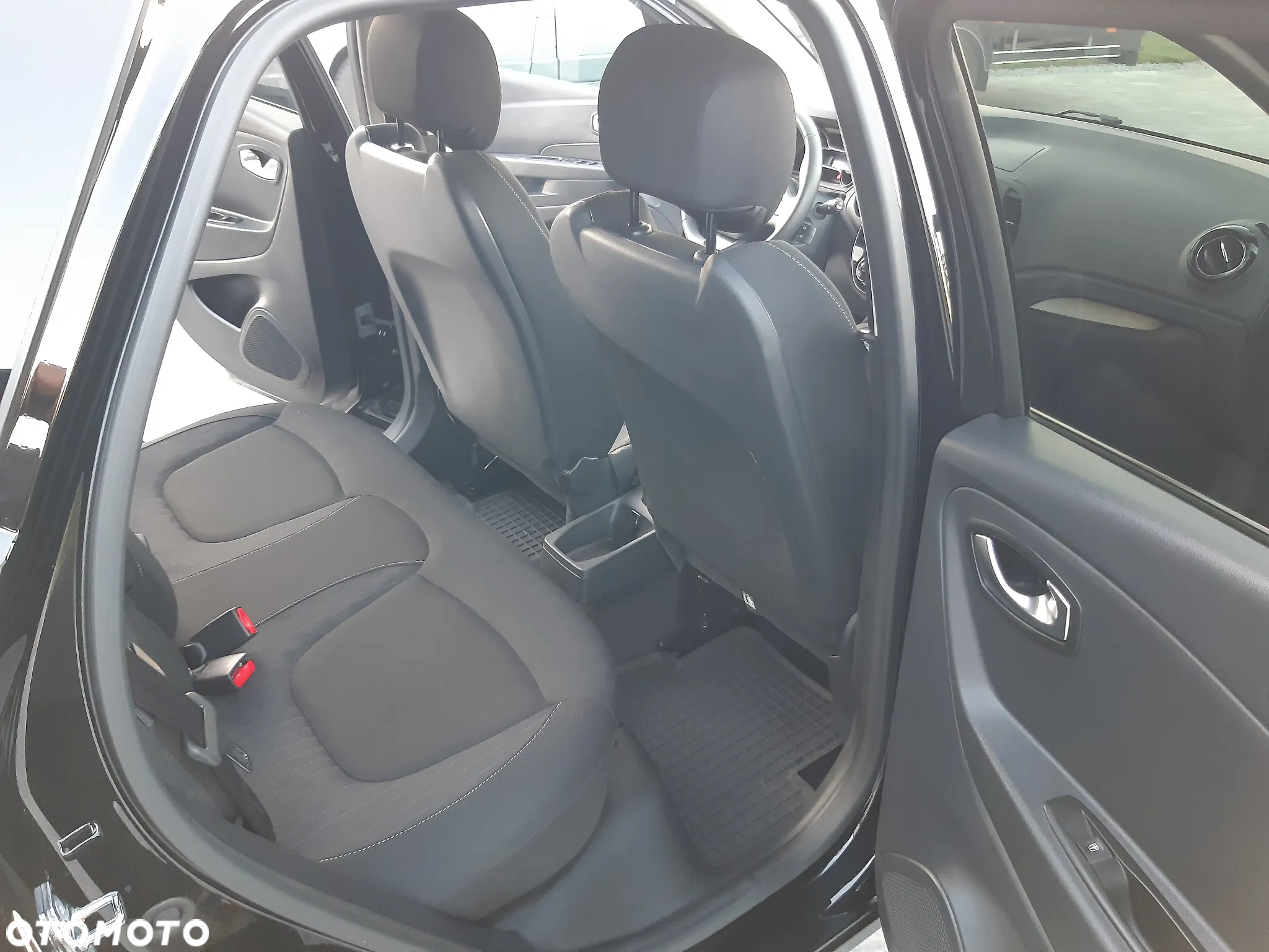 Renault Captur 1.3 TCe Intens - 16