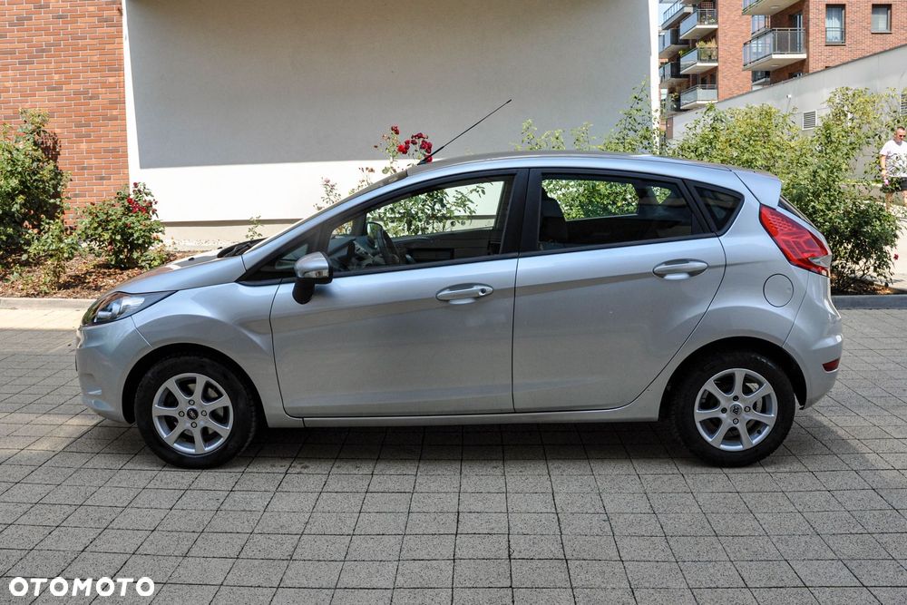 Ford Fiesta - 2