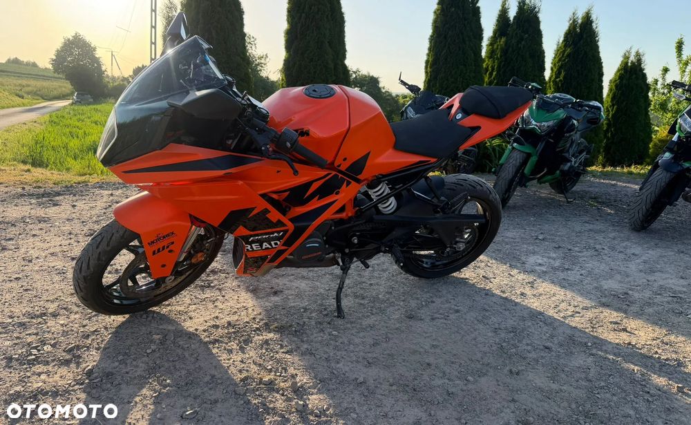KTM RC 125 - 7