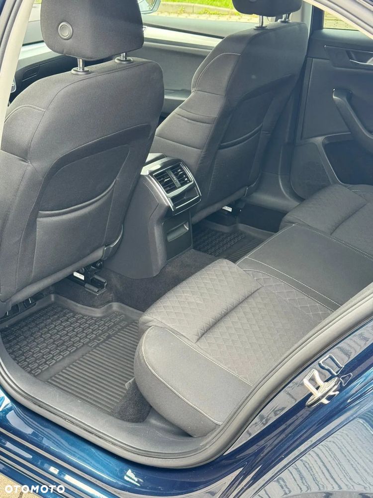 Skoda Superb 2.0 TDI SCR Ambition DSG - 11