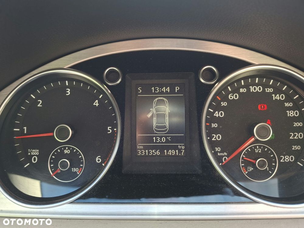 Volkswagen Passat - 20