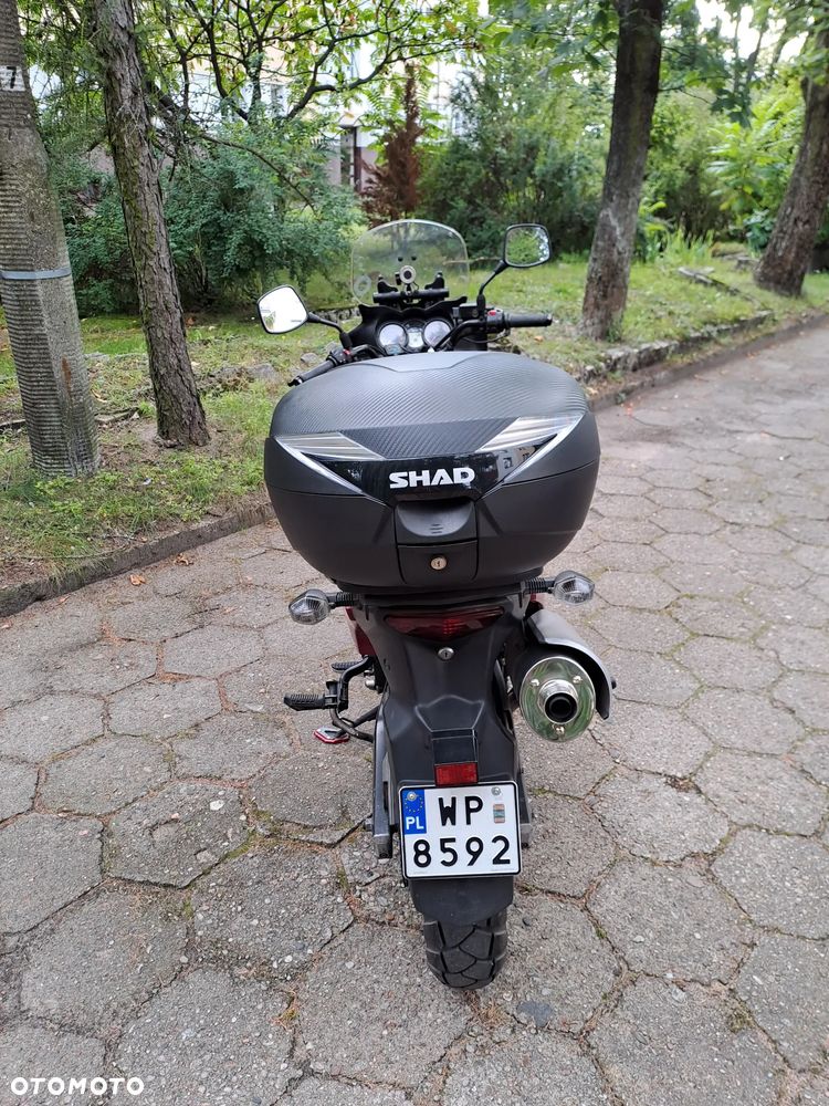 Suzuki V-STROM - 8