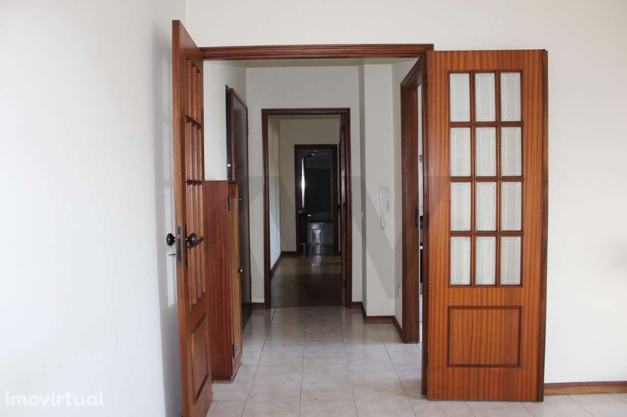 Apartamento T2 Centro Padrão da Légua - Investimento/Habitação - Grande imagem: 3/17