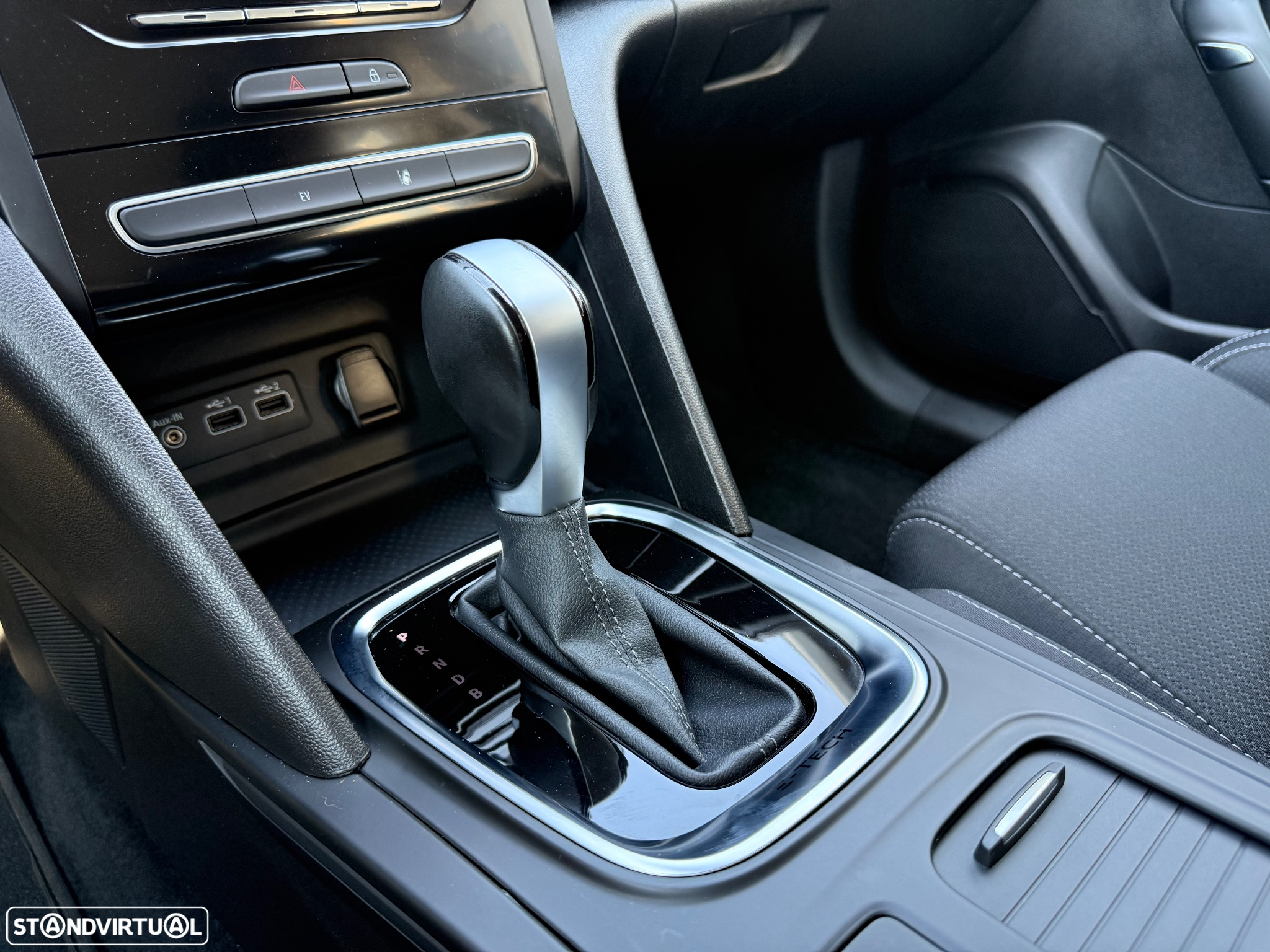 Renault Mégane 1.6 Plug-In Techno - 36