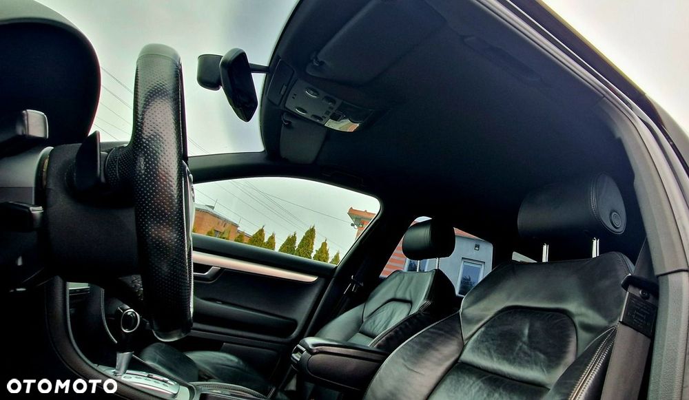 Audi A4 Avant - 25