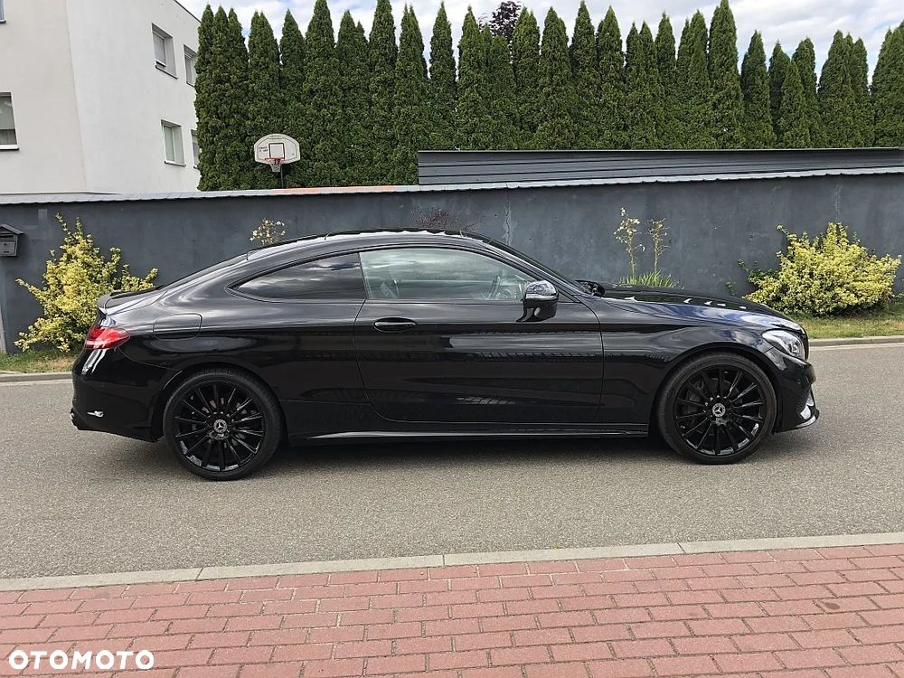 Mercedes-Benz Klasa C 250 7G-TRONIC AMG Line - 4