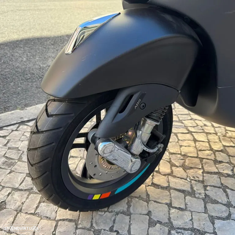 Vespa Primavera 125 - 10