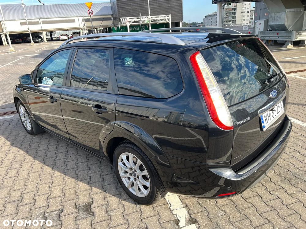 Ford Focus 2008 photo 2