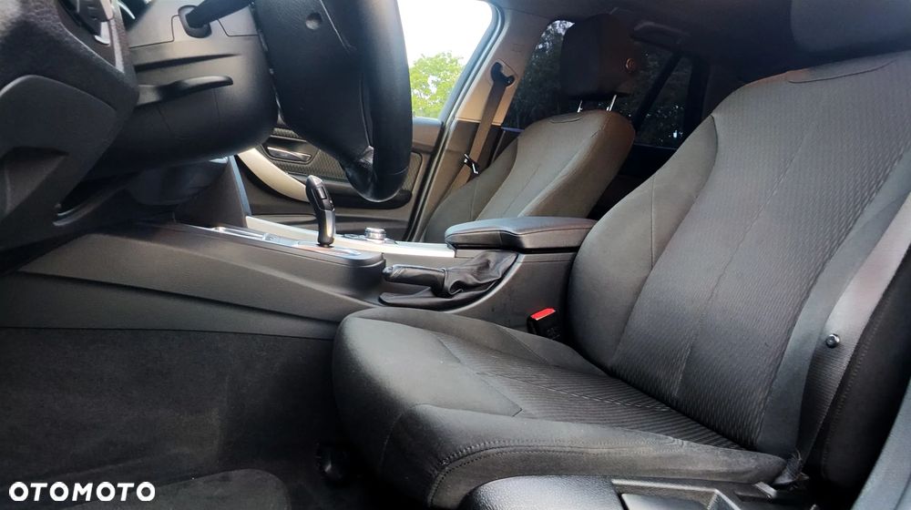BMW Seria 3 318d Edition Luxury Line Purity - 10