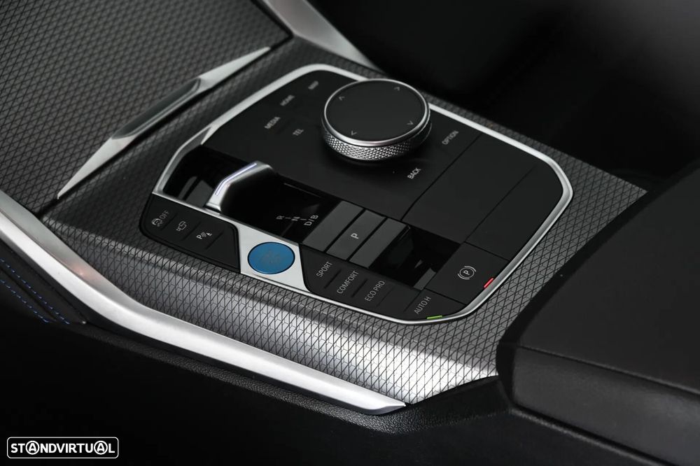 BMW i4 eDrive40 Pack Desportivo M - 23
