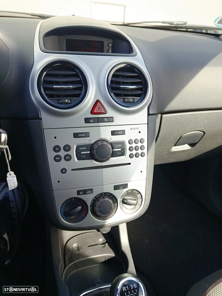 Opel Corsa 1.2 Color Race - 6