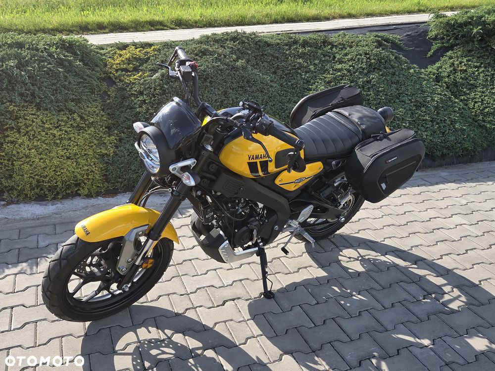 Yamaha XSR - 24