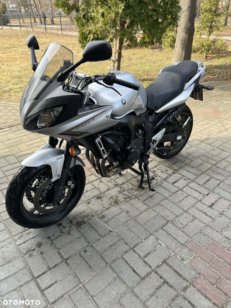 Yamaha FZ6 - 2