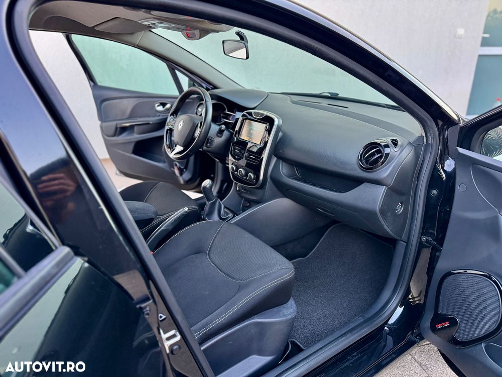 Renault Clio - 10