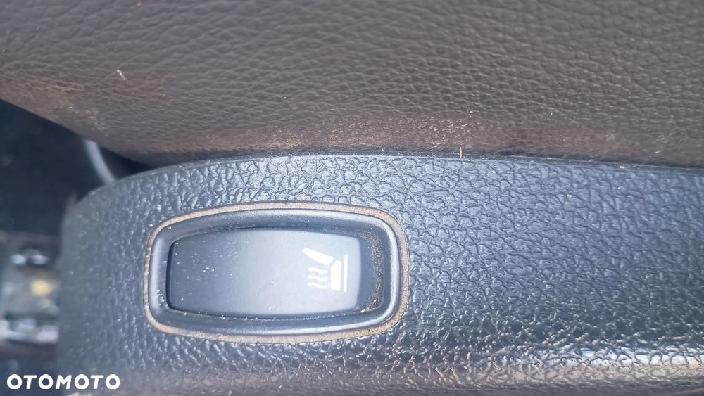 Dacia Duster TCe 125 4x4 Laureate - 12