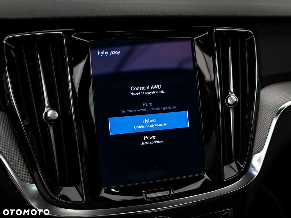 Volvo V60 T8 AWD Recharge Geartronic RDesign - 24