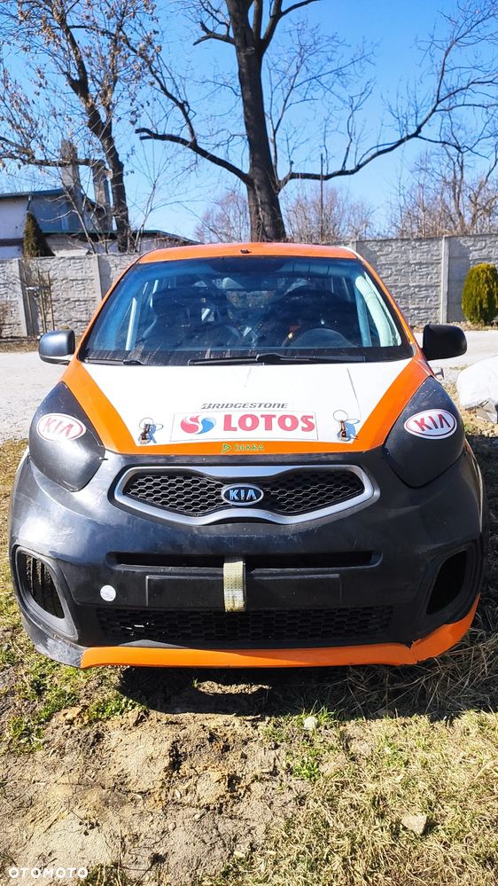 Kia Picanto 1.2 L - 6