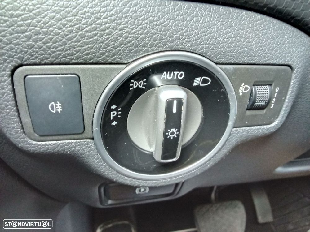 Mercedes-Benz A 180 d Urban Aut. - 24