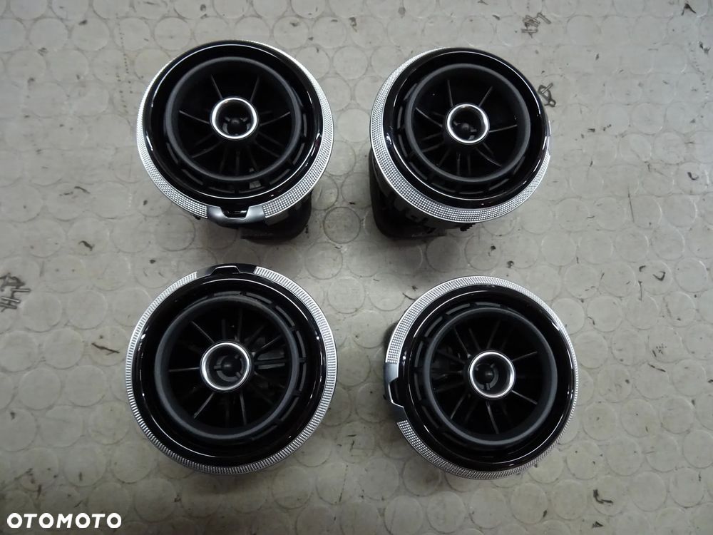 8V0820901A kratka nawiewu Audi A3 8V czesci - 1