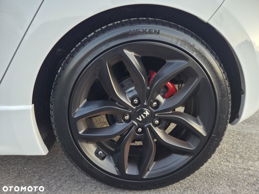 Kia Ceed 1.6 T-GDI GT-Challenge - 34