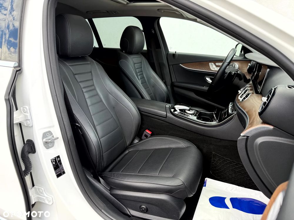 Mercedes-Benz Klasa E 220 d 9G-TRONIC Exclusive - 23