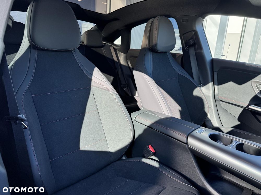 Mercedes-Benz CLA 200 mHEV 4-Matic 8G-DCT - 13