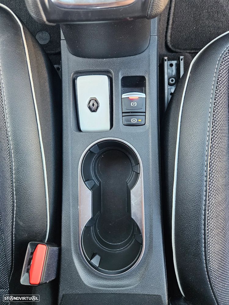 Renault Captur 1.0 TCe Evolution - 28