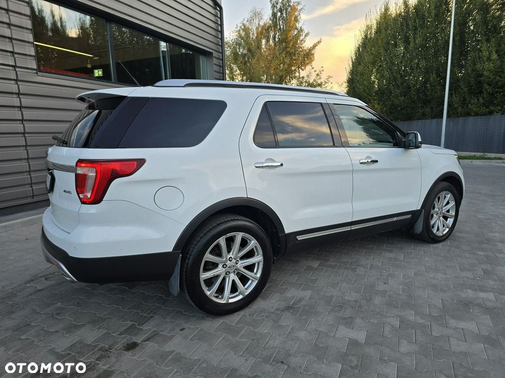 Ford Explorer - 15