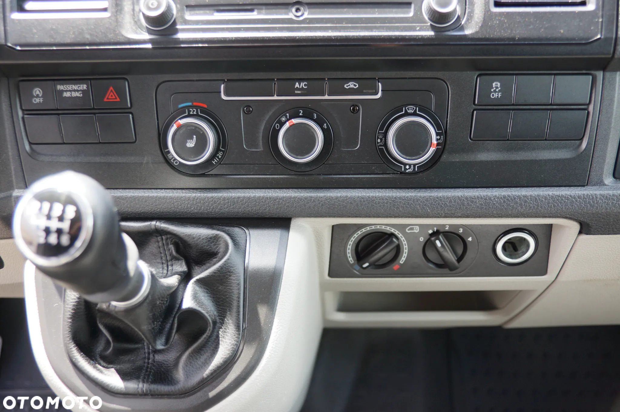 Volkswagen Transporter - 16
