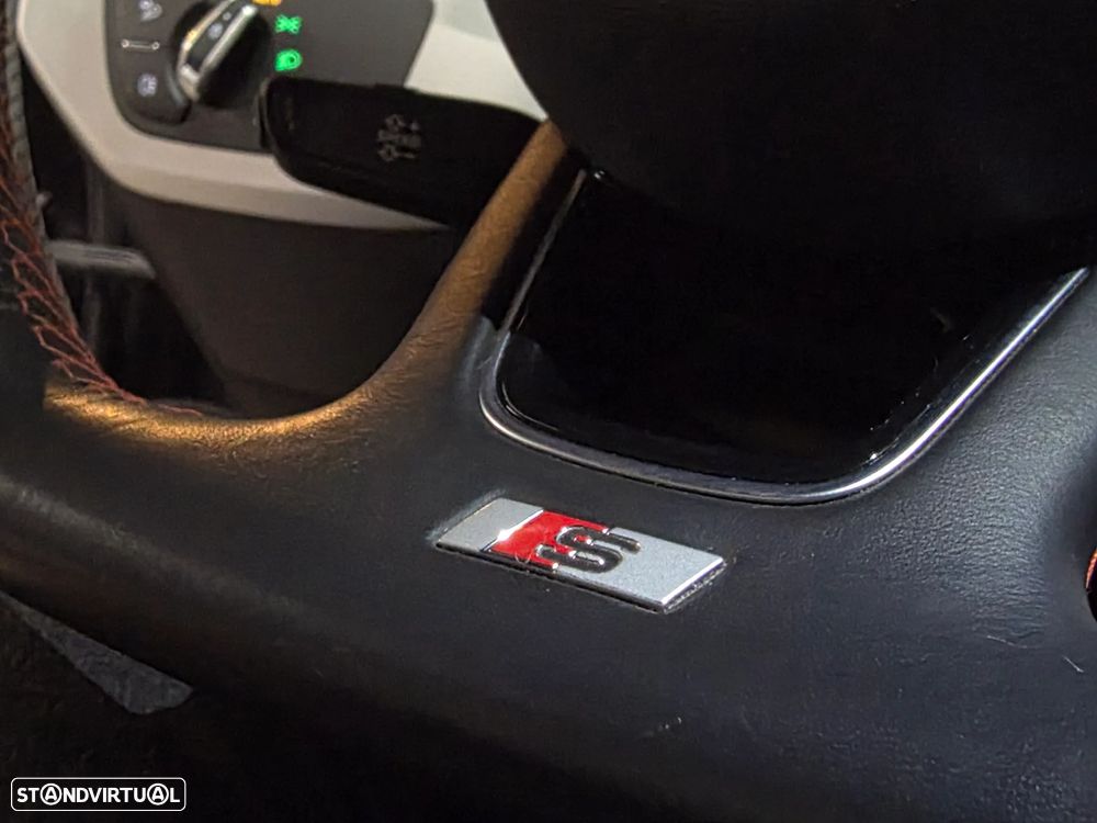 Audi A4 Avant 35 TDI S line S tronic - 30