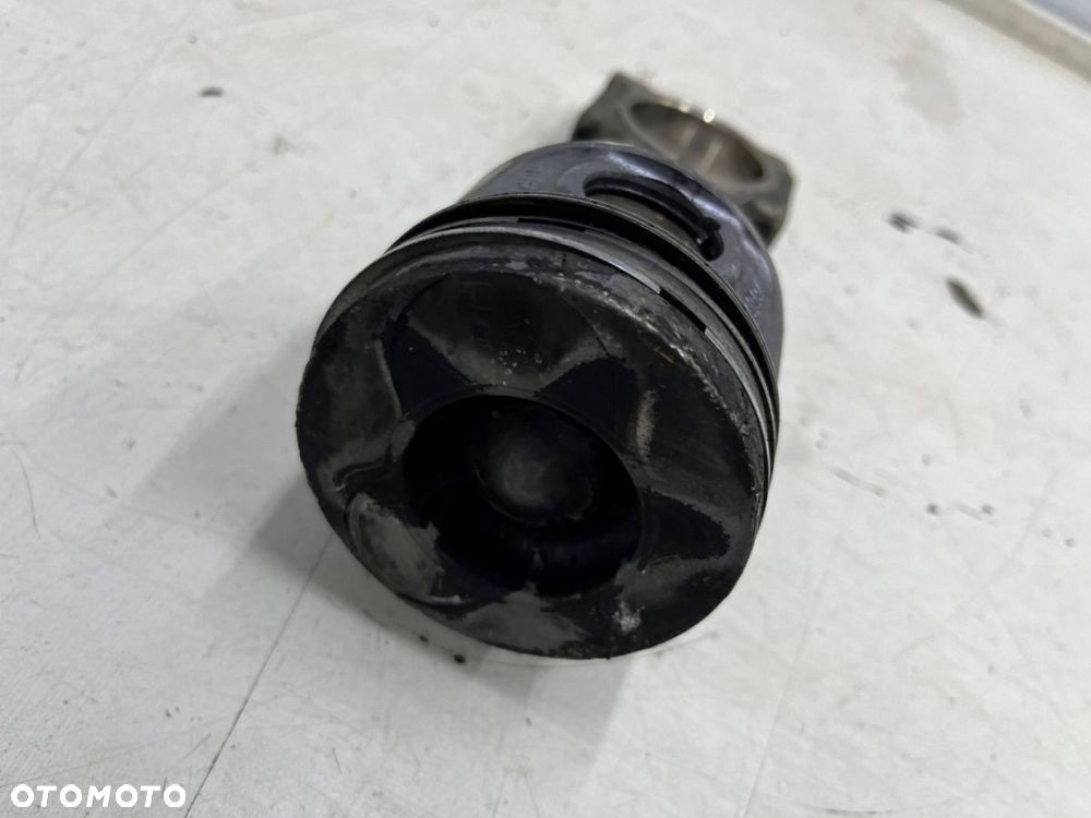 Tłok korbowód Renault Megane Clio Scenic Laguna Dacia Logan Duster Sandero Qashqai 1.5 dCi K9KT766 - 15