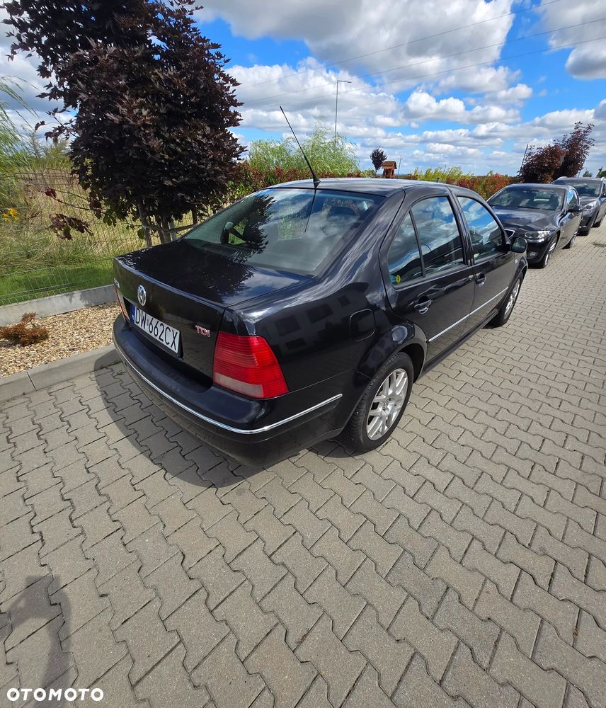 Volkswagen Bora 1.9 TDI 4 Mot Highline - 4