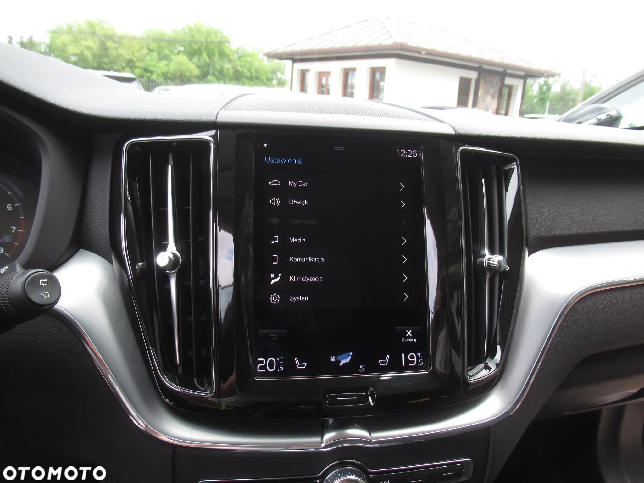 Volvo XC 60 B4 B Momentum - 21