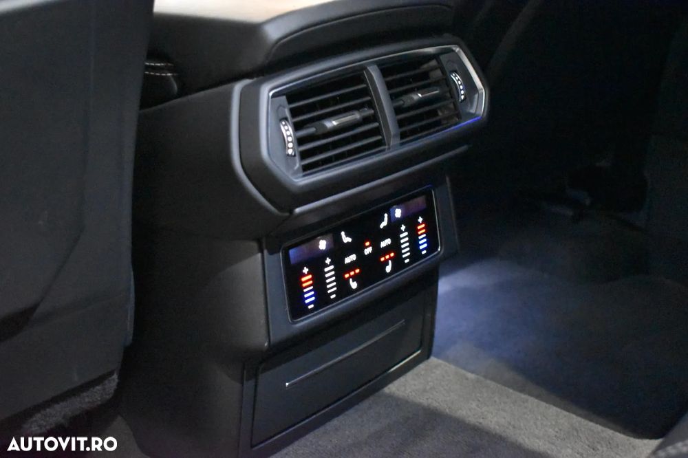 Lamborghini URUS - 30