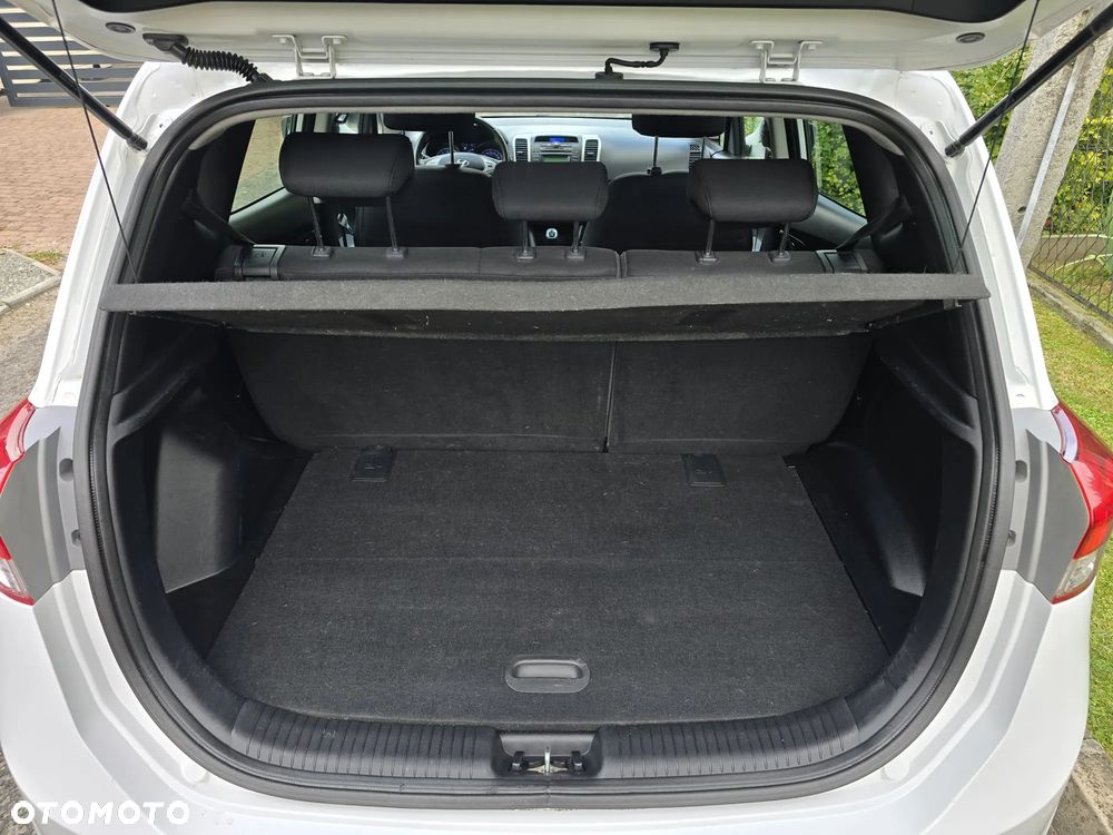 Hyundai ix20 1.4 blue Comfort - 32