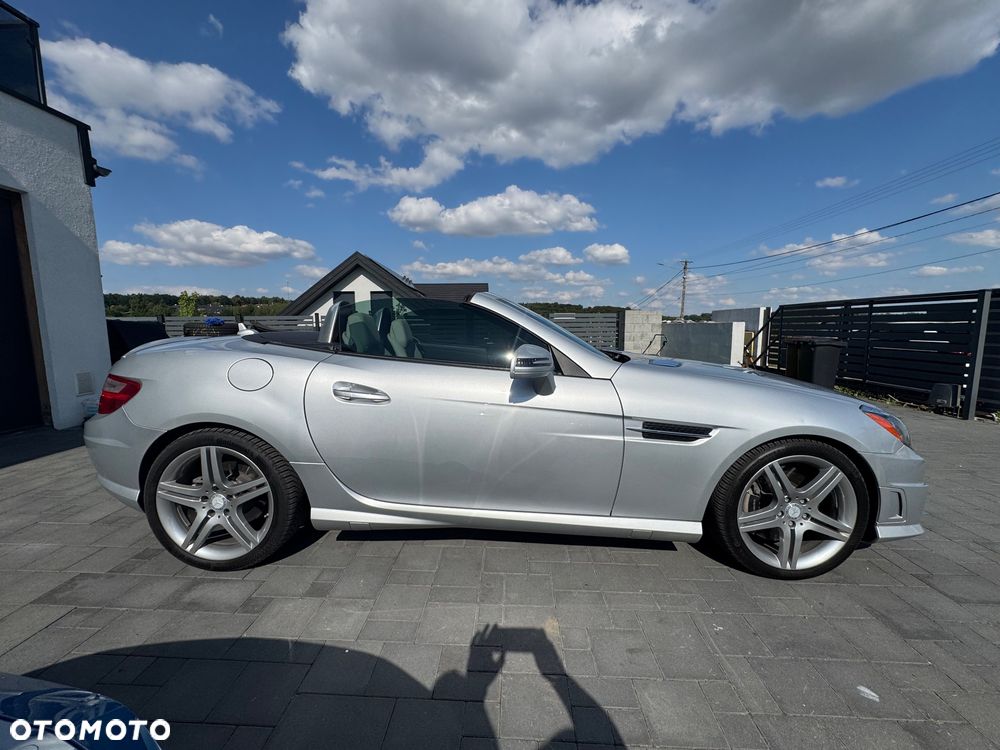 Mercedes-Benz SLK 250 CGI - 3