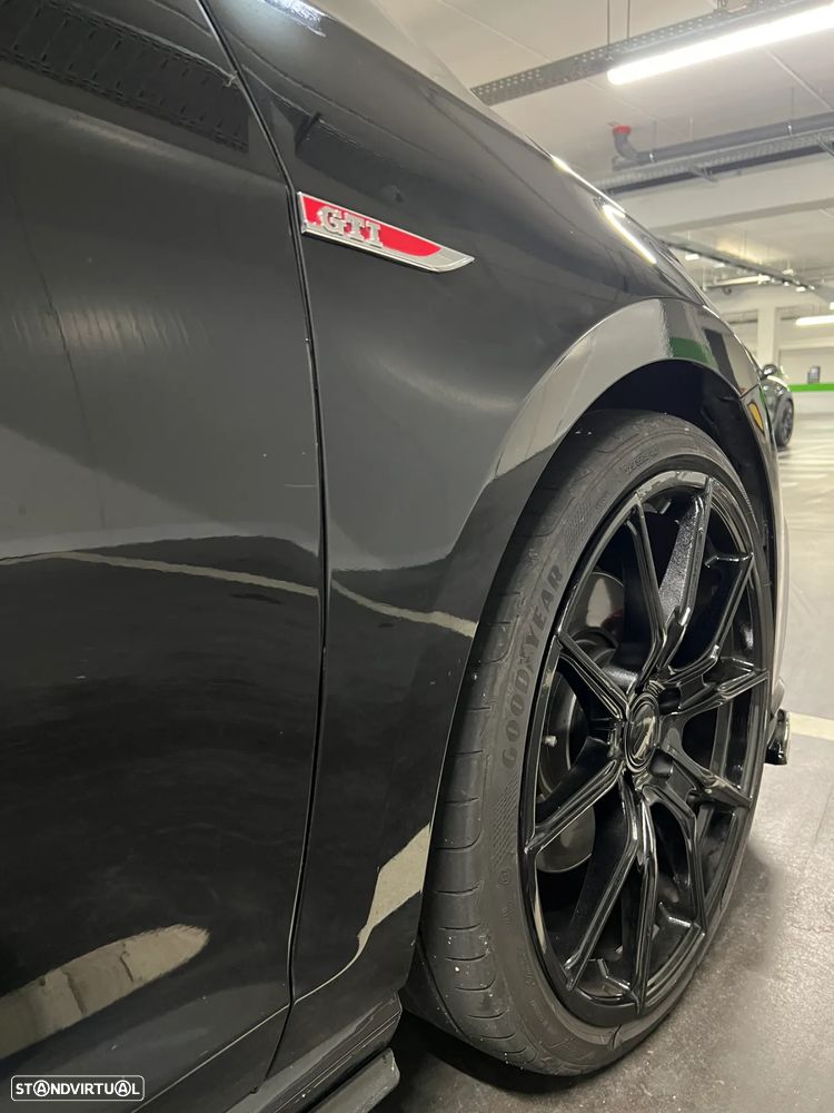 VW Golf 2.0 TSI GTI DSG Performance - 21