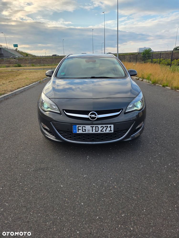 Opel Astra 1.7 CDTI DPF ecoFLEX Start/Stop Edition Sport - 2