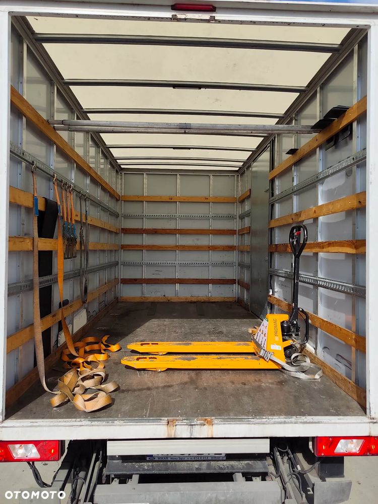 Ford Transit L4 - 16