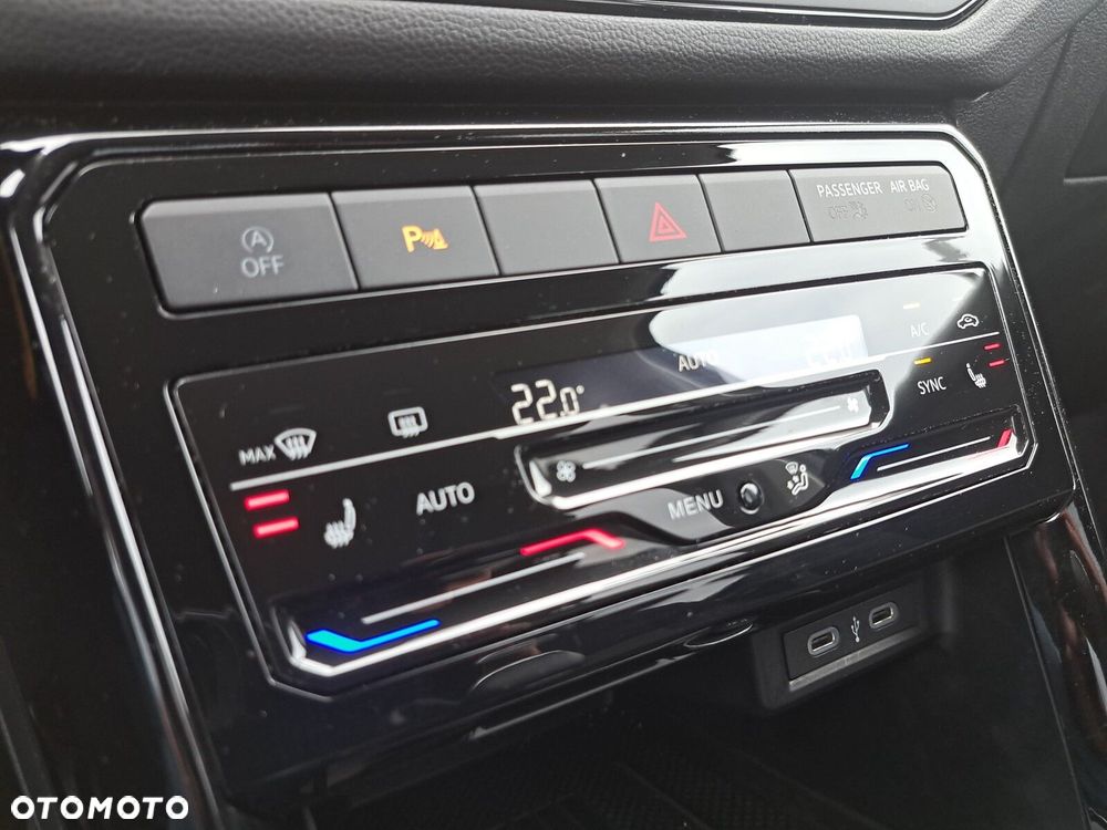 Volkswagen T-Cross - 11