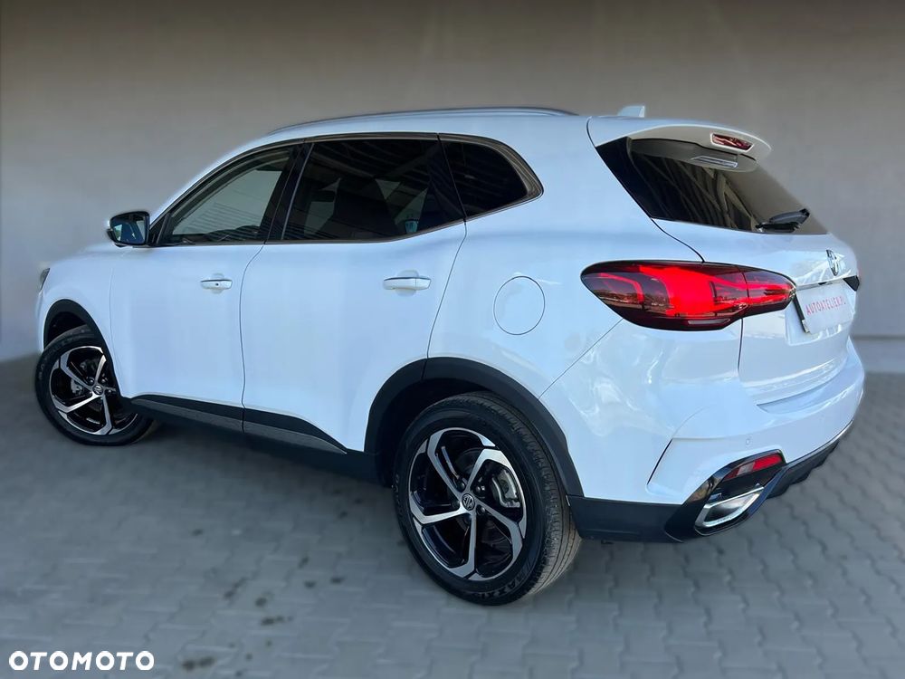 MG HS 1.5 T-GDI Exclusive DCT - 18