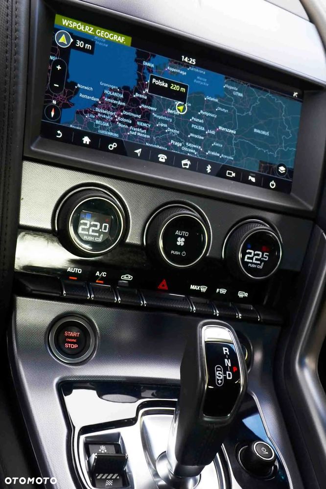 Jaguar F-Type 3.0 V6 S/C Chequered Flag - 21