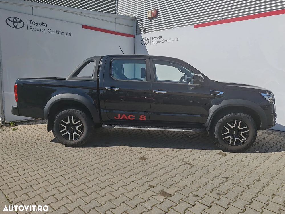 JAC T8 - 3