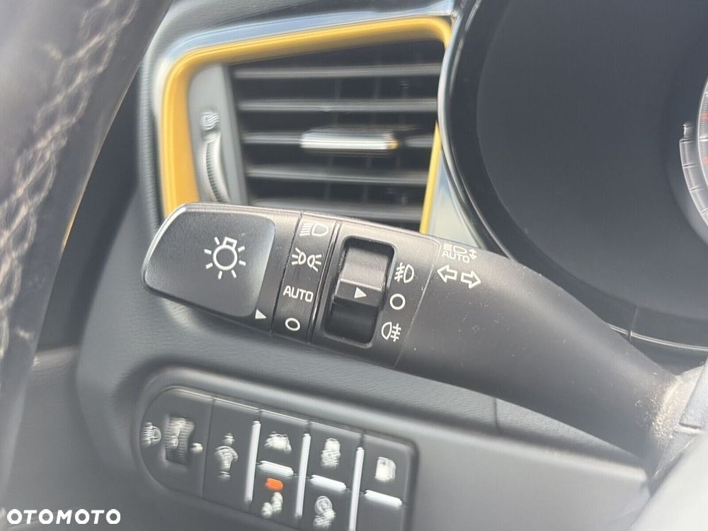 Kia XCeed - 27