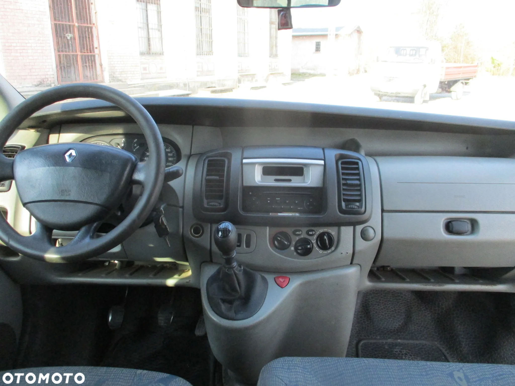 Renault Trafic - 34