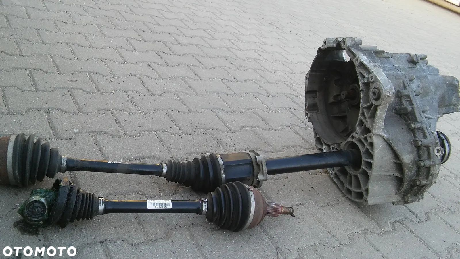 F.VAT PÓŁOŚ NAPĘDOWA LEWA  KRÓTKA MAN TGE VW CRAFTER II 7C - 1