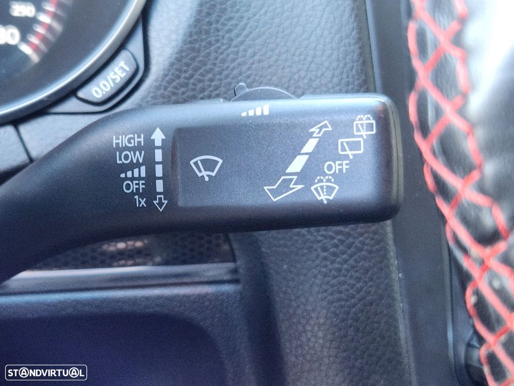 VW Golf 2.0 GTI Edition 35 - 24