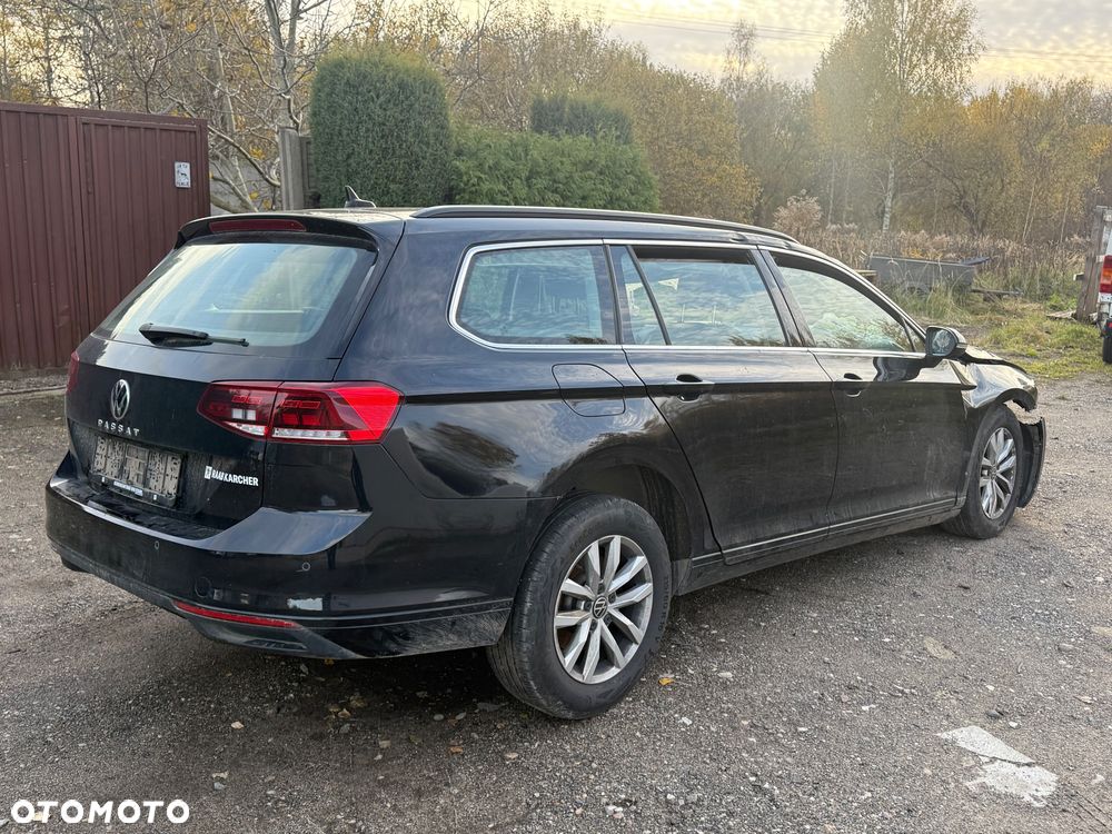 Volkswagen Passat Variant 2.0 TDI SCR DSG Highline - 3