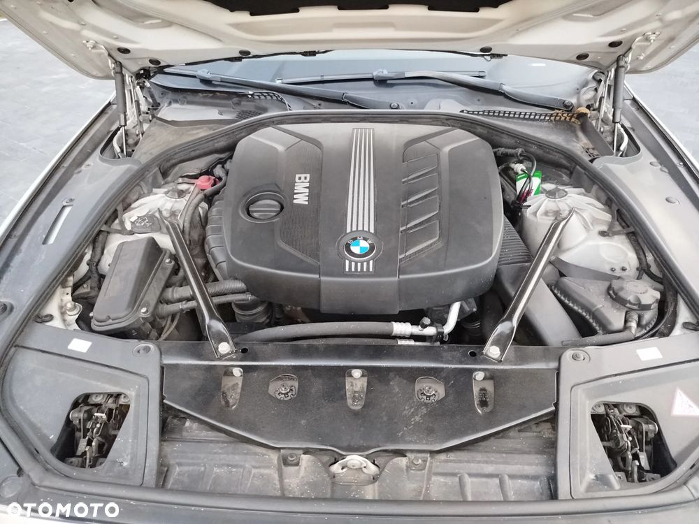 BMW Seria 5 520d - 7