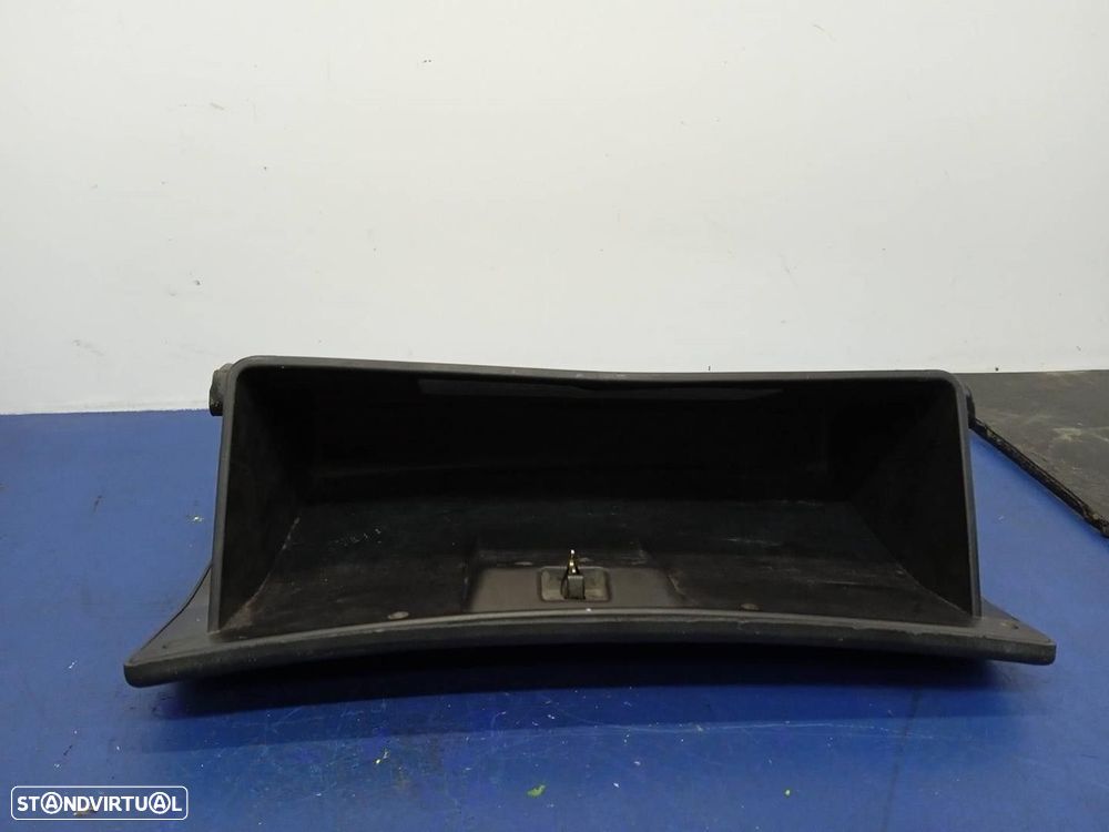 PORTA LUVAS HYUNDAI H-1 / STAREX LIMUSINA 2001 -D4BH - 2